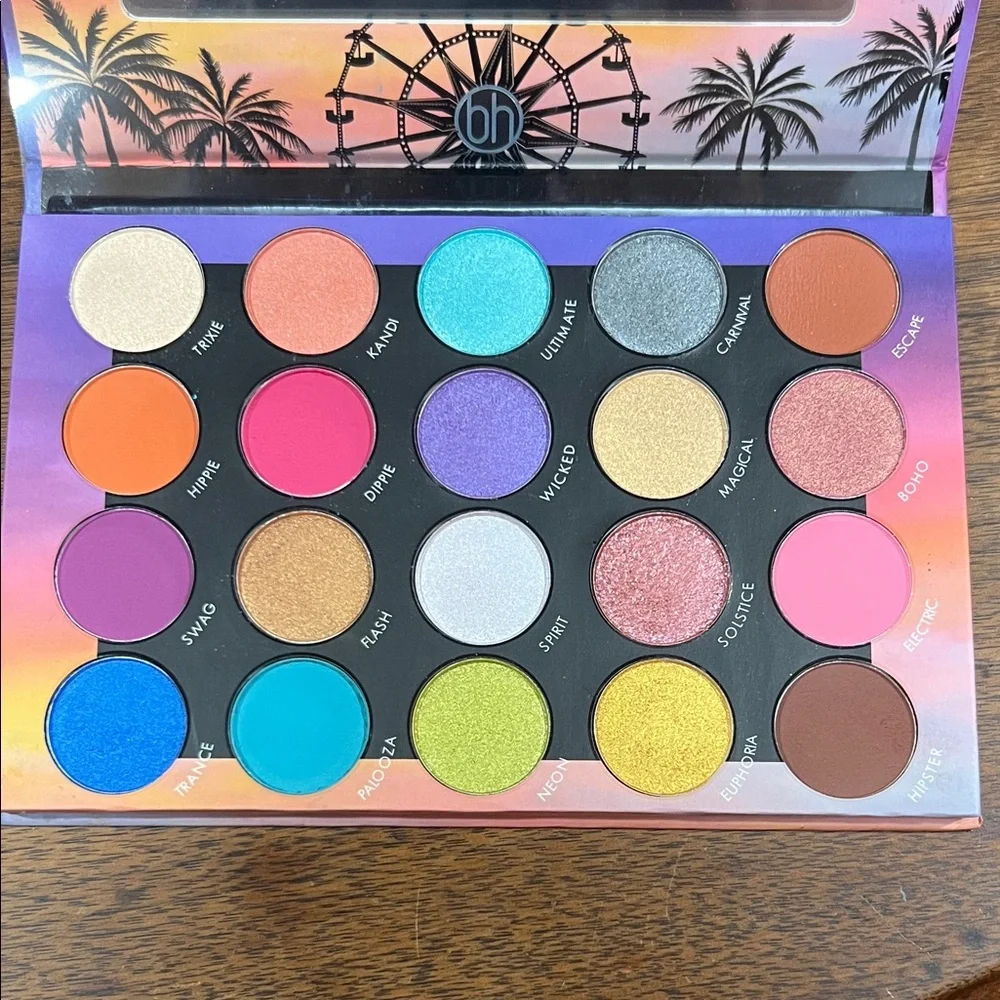 BH Cosmetics palm festival packaging