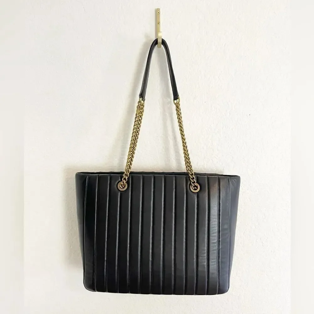 henri bendel rare piece