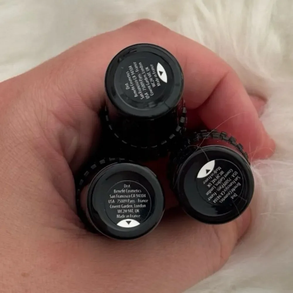 Benefit cosmetics roller
