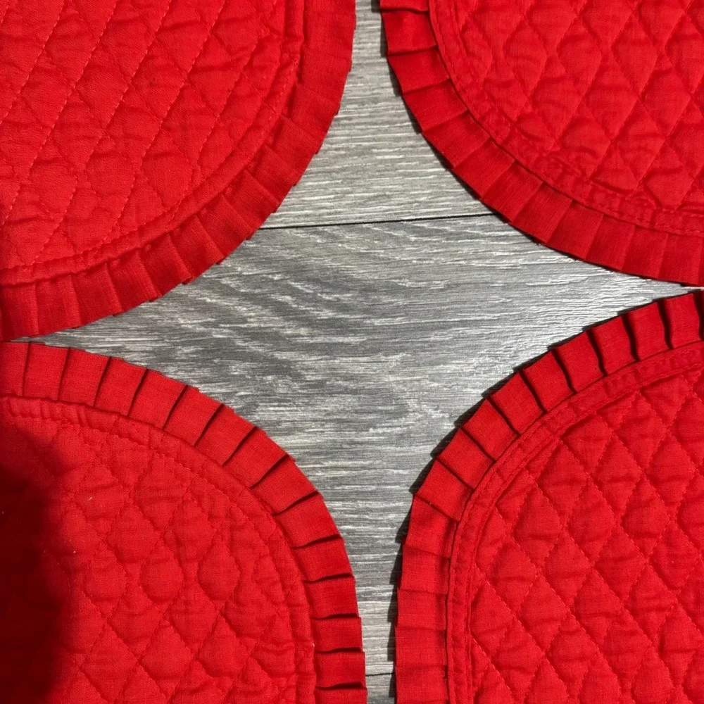 Set of 4 Red Quilted Oval Placemats Ruffled Edge Farmhouse Holiday Decor 17x12.5