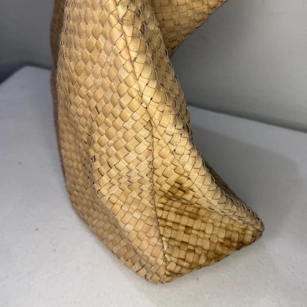 Elliott Lucca crafted from