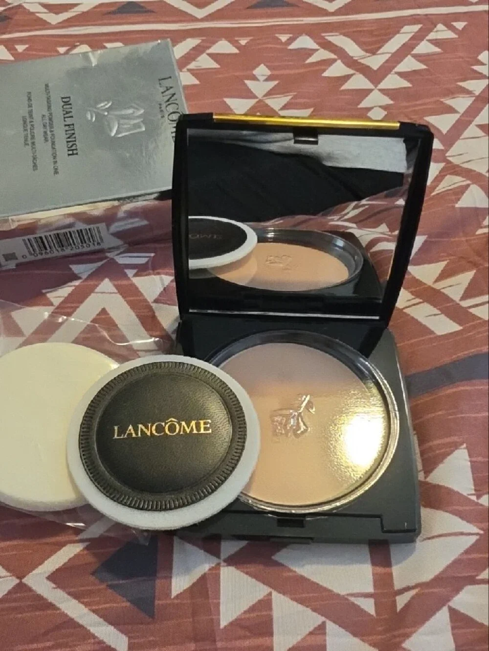 Lancome dual finish