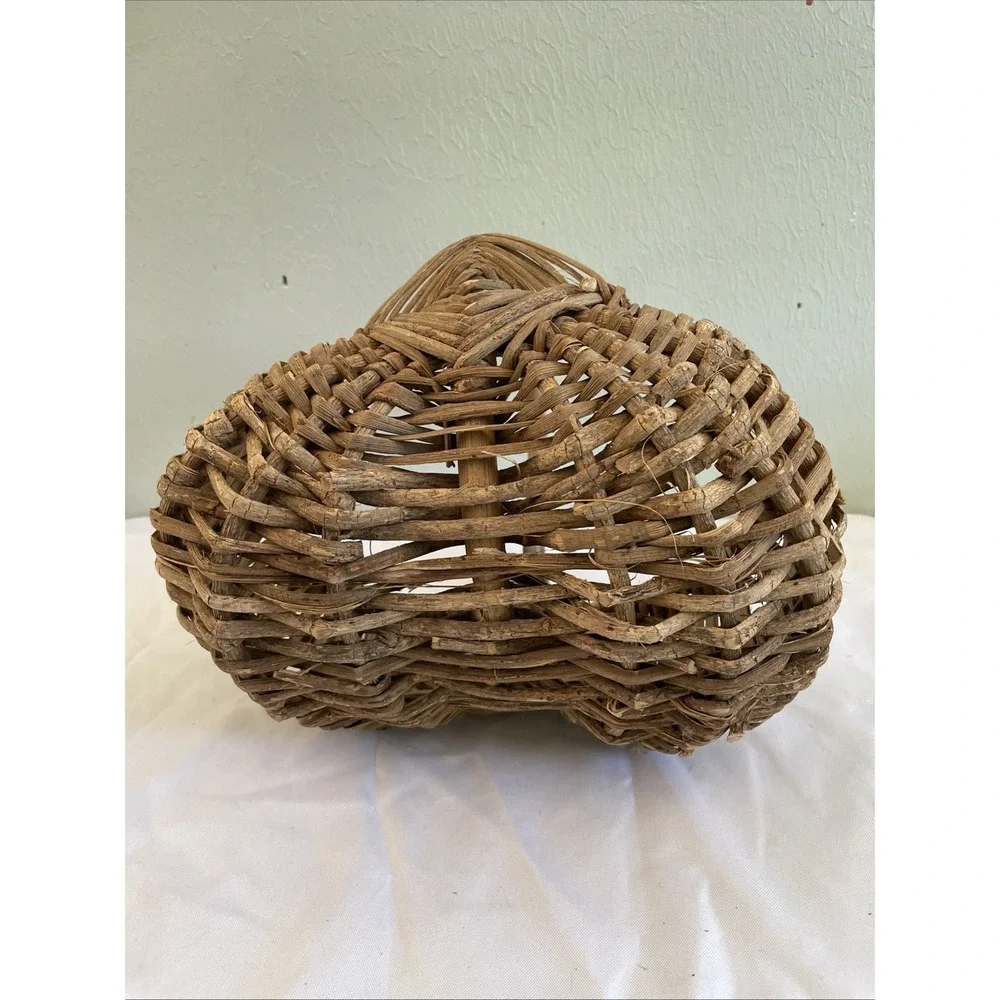 The Unbranded Brand vintage primitive