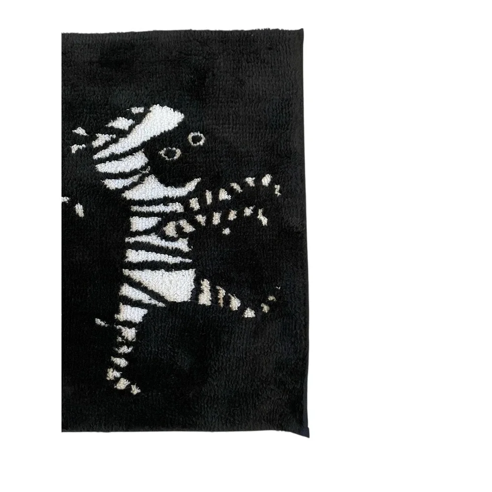 Kassaspa Mummy Walk Bath‎ Rug 21x34 Black & White Halloween Bath Decor New