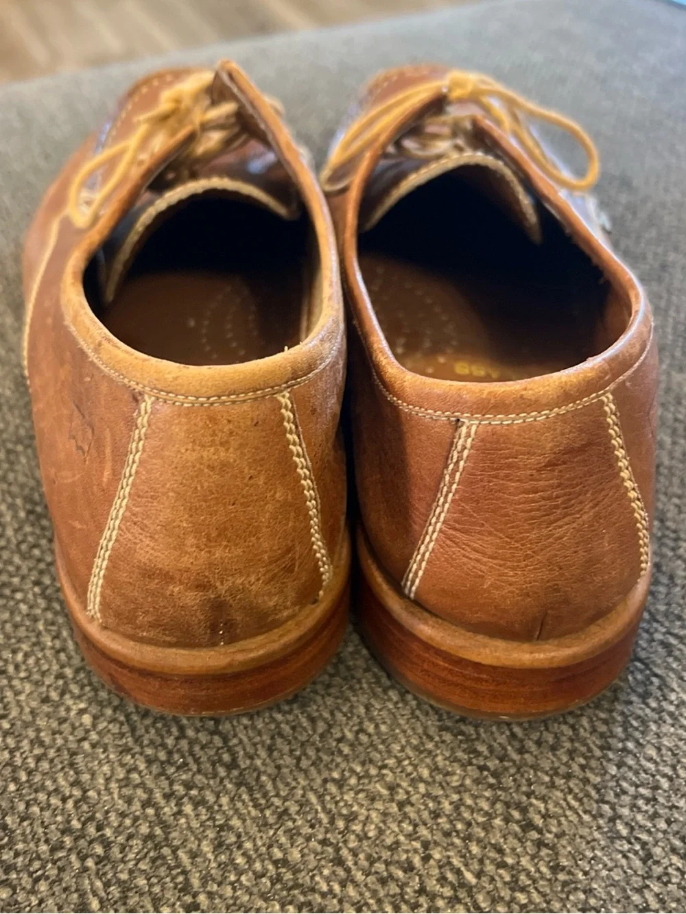 Levis classic leather
