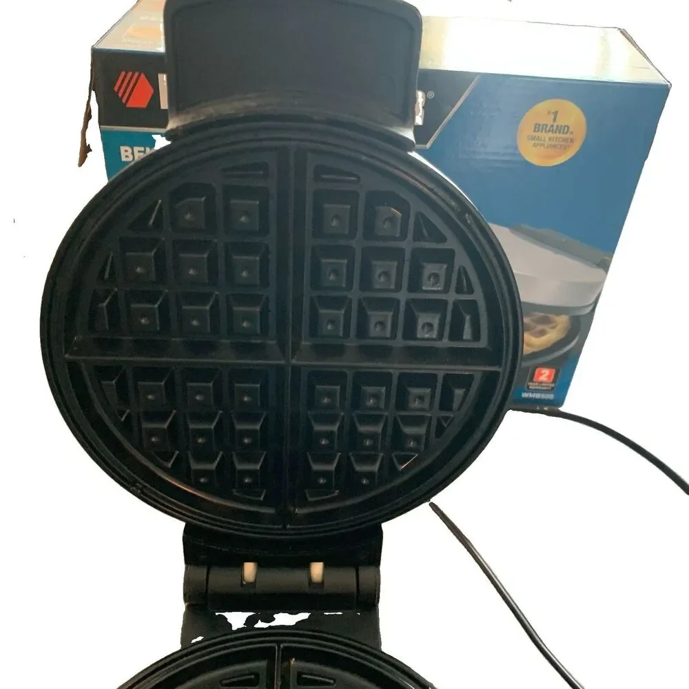 Black &Decker Belgian Waffle Maker Stainless Steel Nonstick Extra Deep Grids