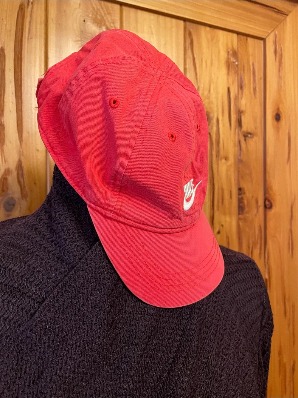 Nike cap vibrant