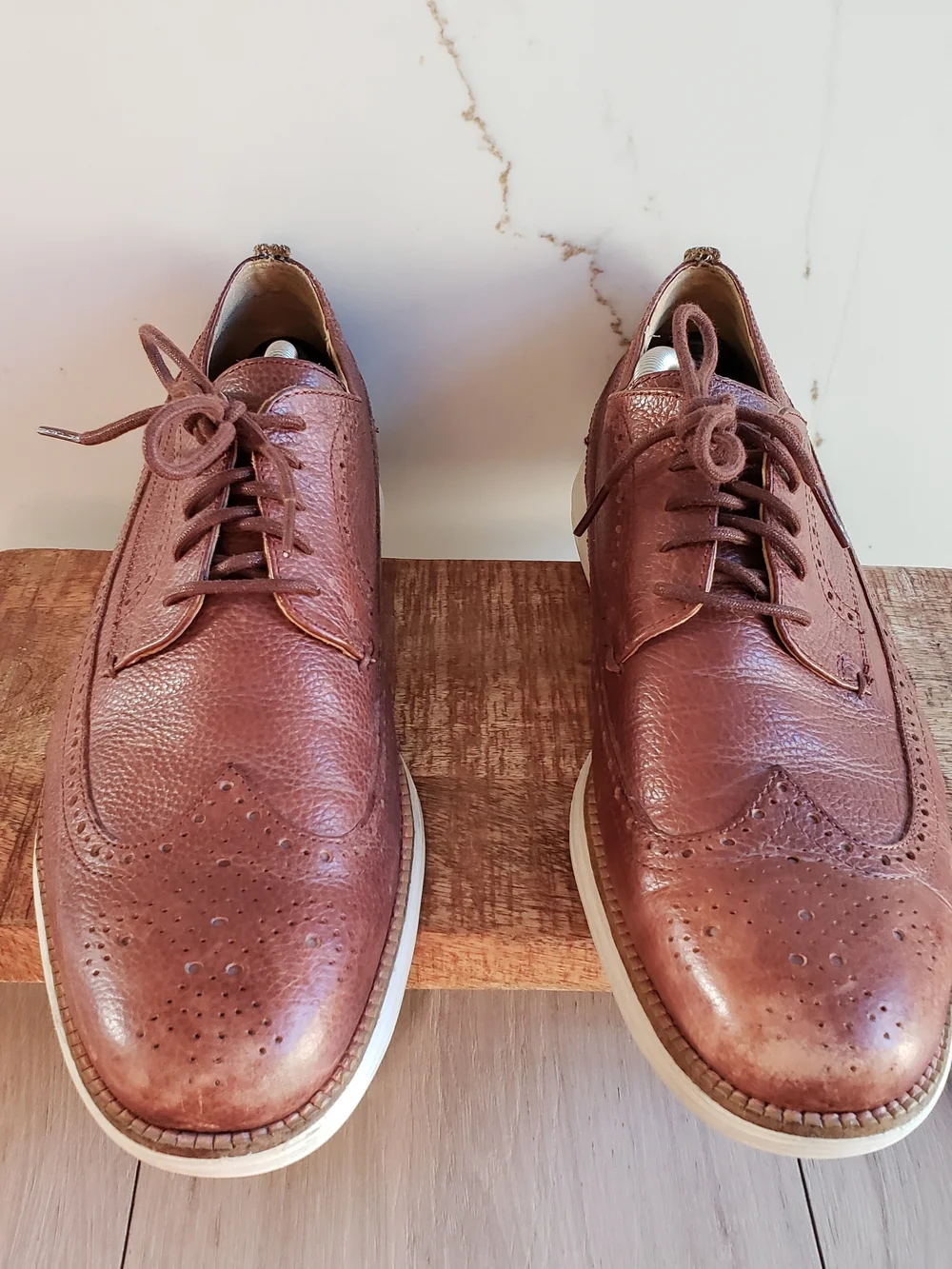 Cole Haan derbys sole detailing