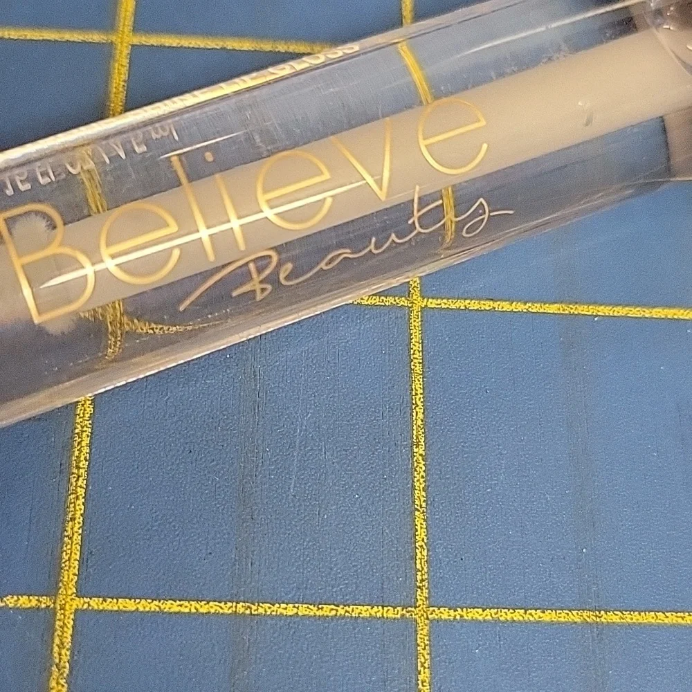 Believe Beauty Lustrous Shine Lip Gloss 4.5ml New Clearly Crystal