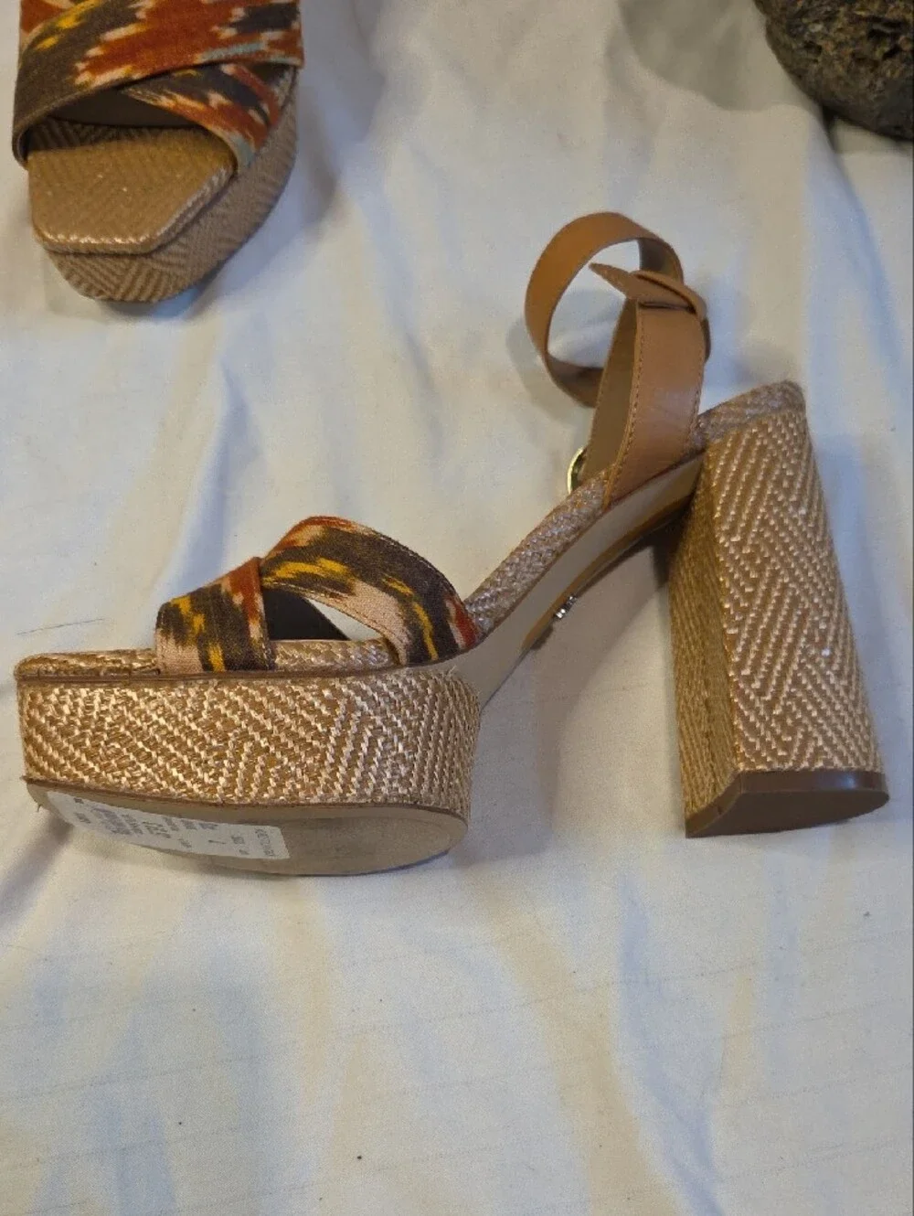 Sam Edelman style add texture