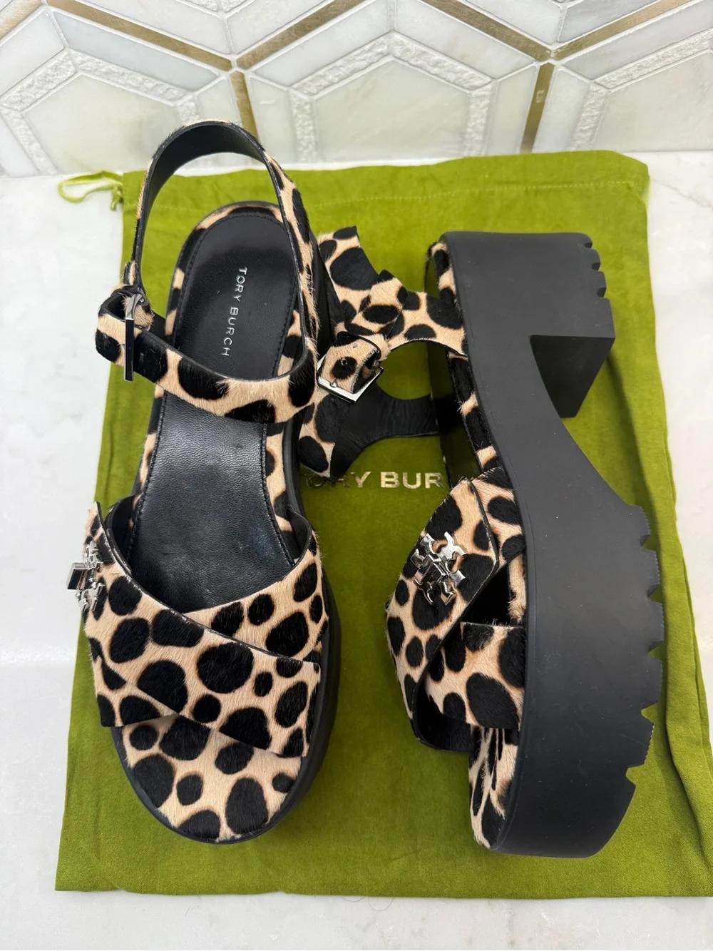 Tory Burch tory burch