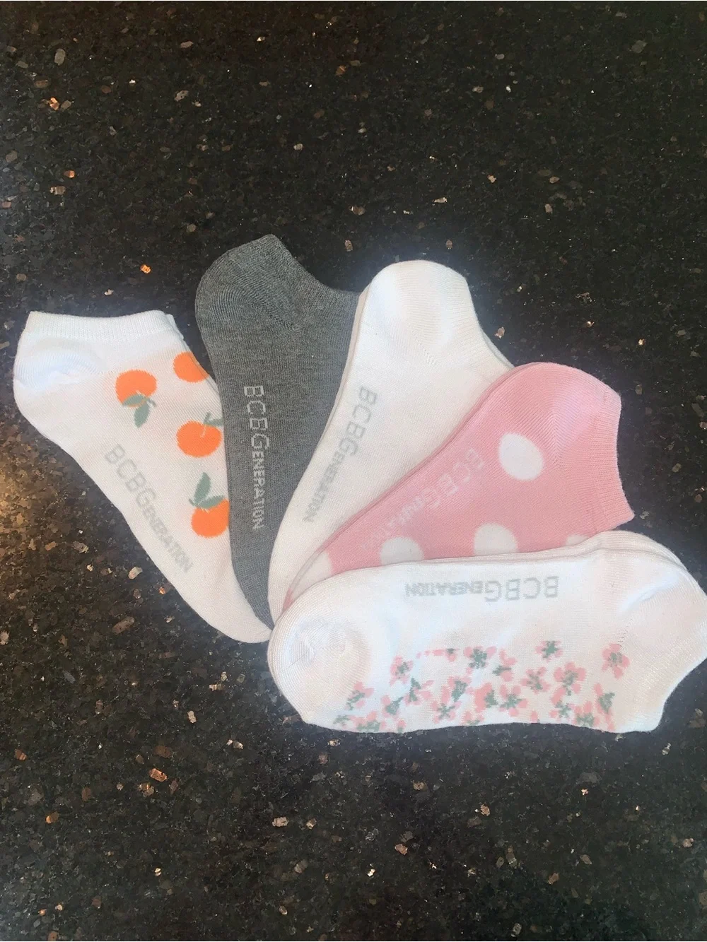 BCBG NWOT 5 pack Assorted Women’s No-Show Socks