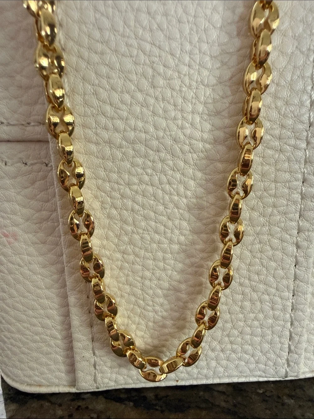 N/A elegant gold