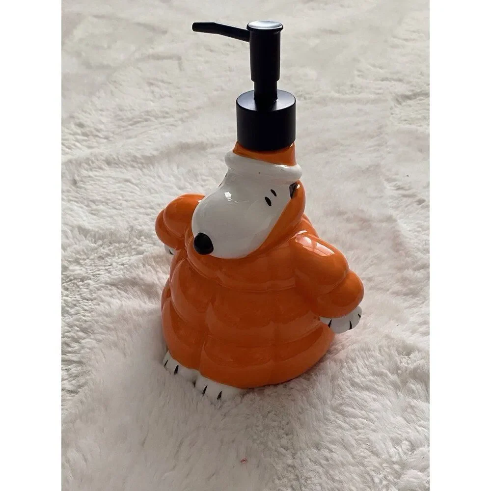 Peanuts snoopy soap