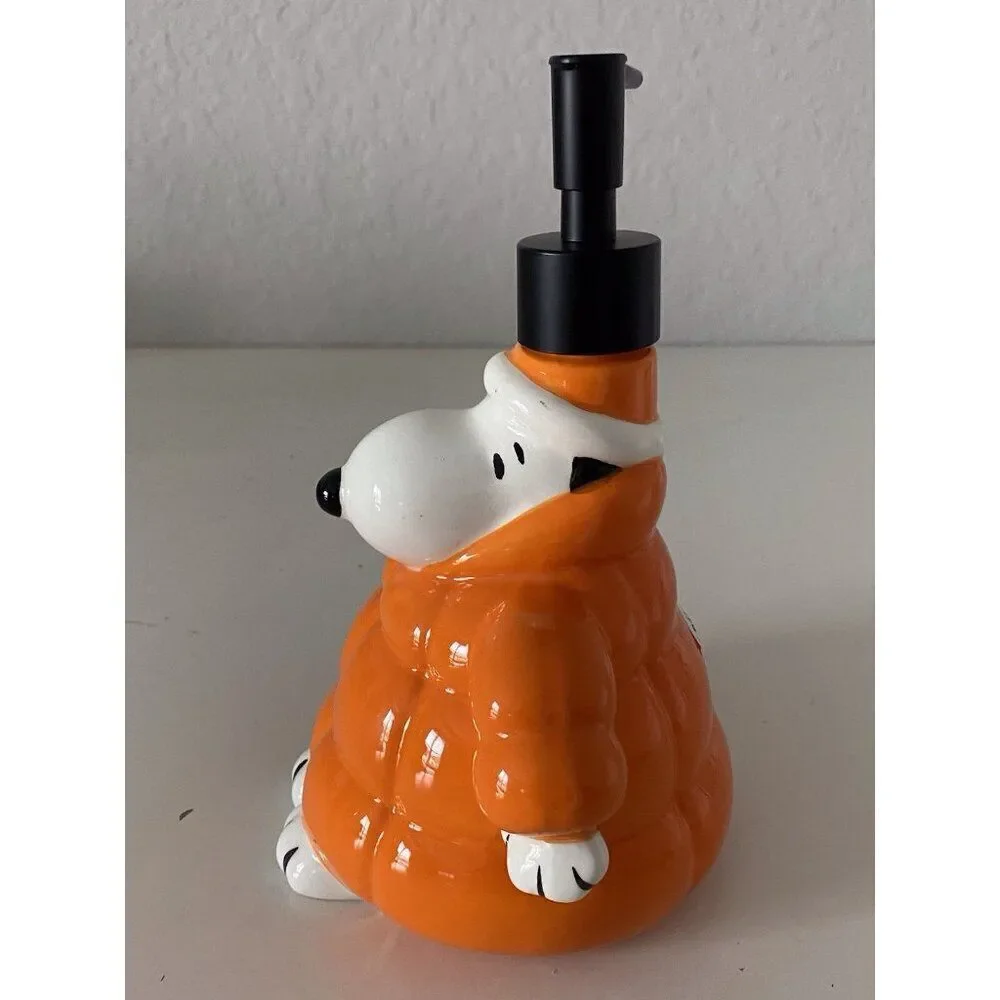 Peanuts snoopy soap