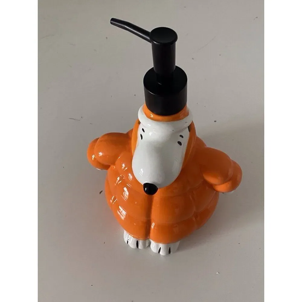 Peanuts snoopy soap