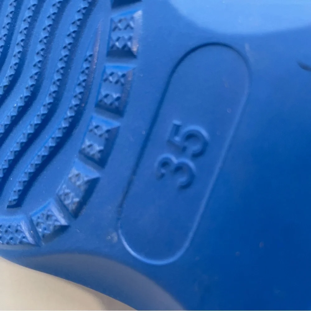 Engtoy blue white