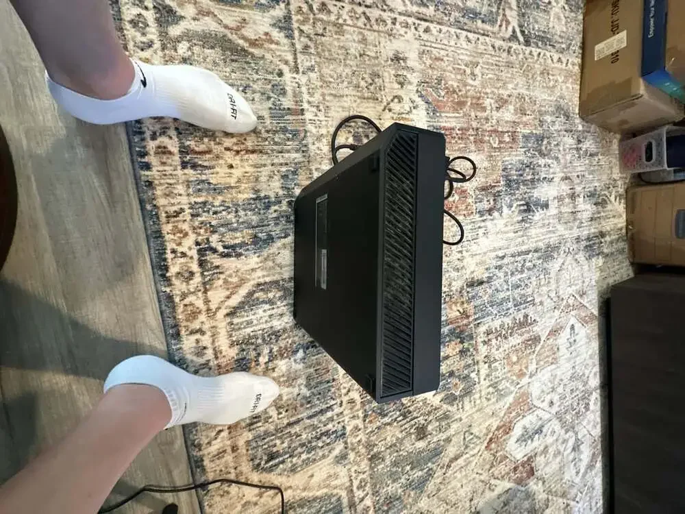 Microsoft Xbox One Original 500GB Video Game Console Model 1540 Black