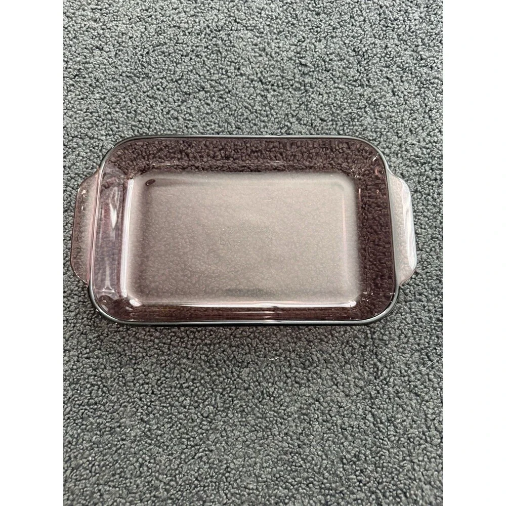 Pyrex Cranberry/Amethyst Glass 13x9x2 Casserole Dish 3QT 233-R with Lid