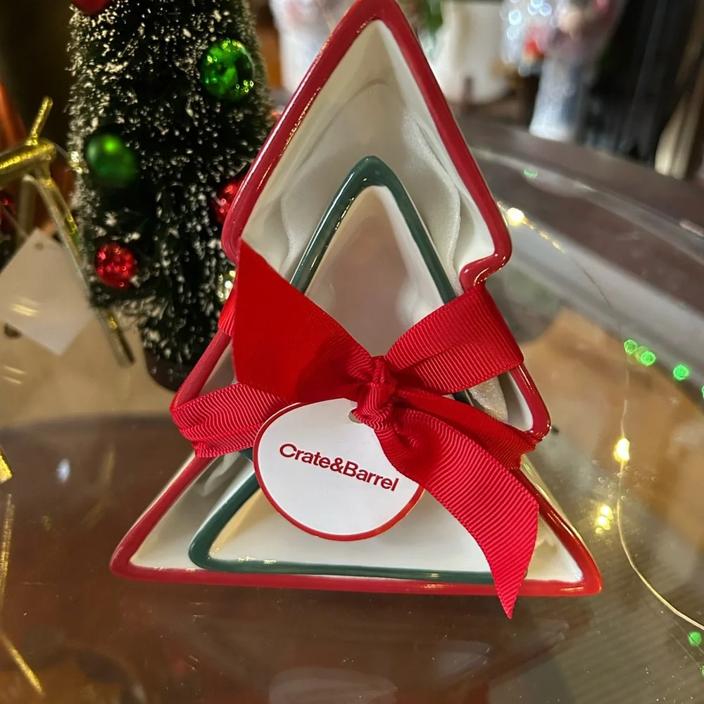 Crate&Barrel add festive