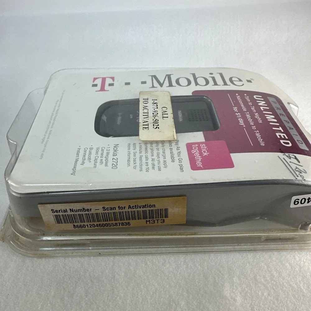 Nokia 2720 fold