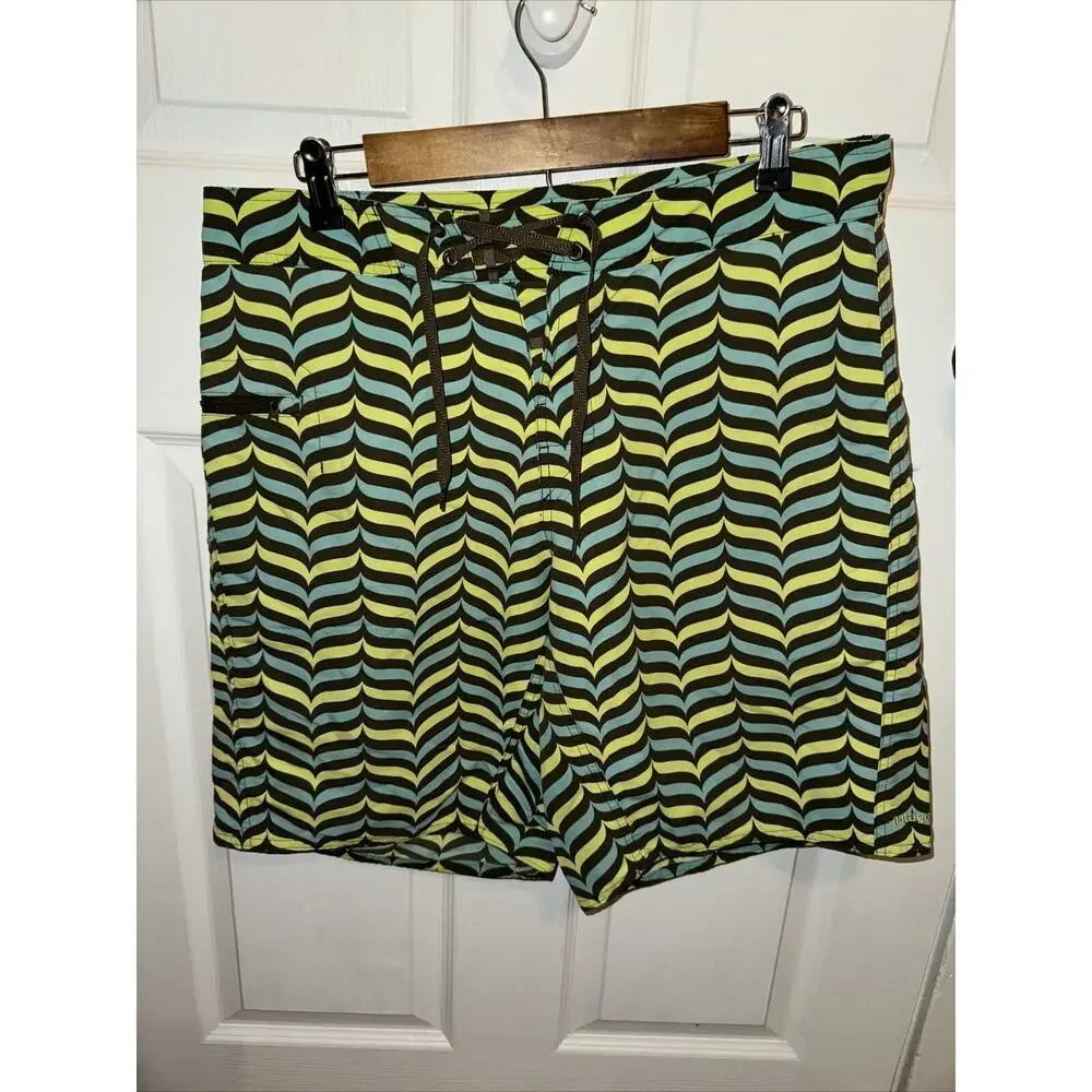 Patagonia Men’s Swim Trunks Linerless Size 32 Green Blue Geometric Print 11 Inch