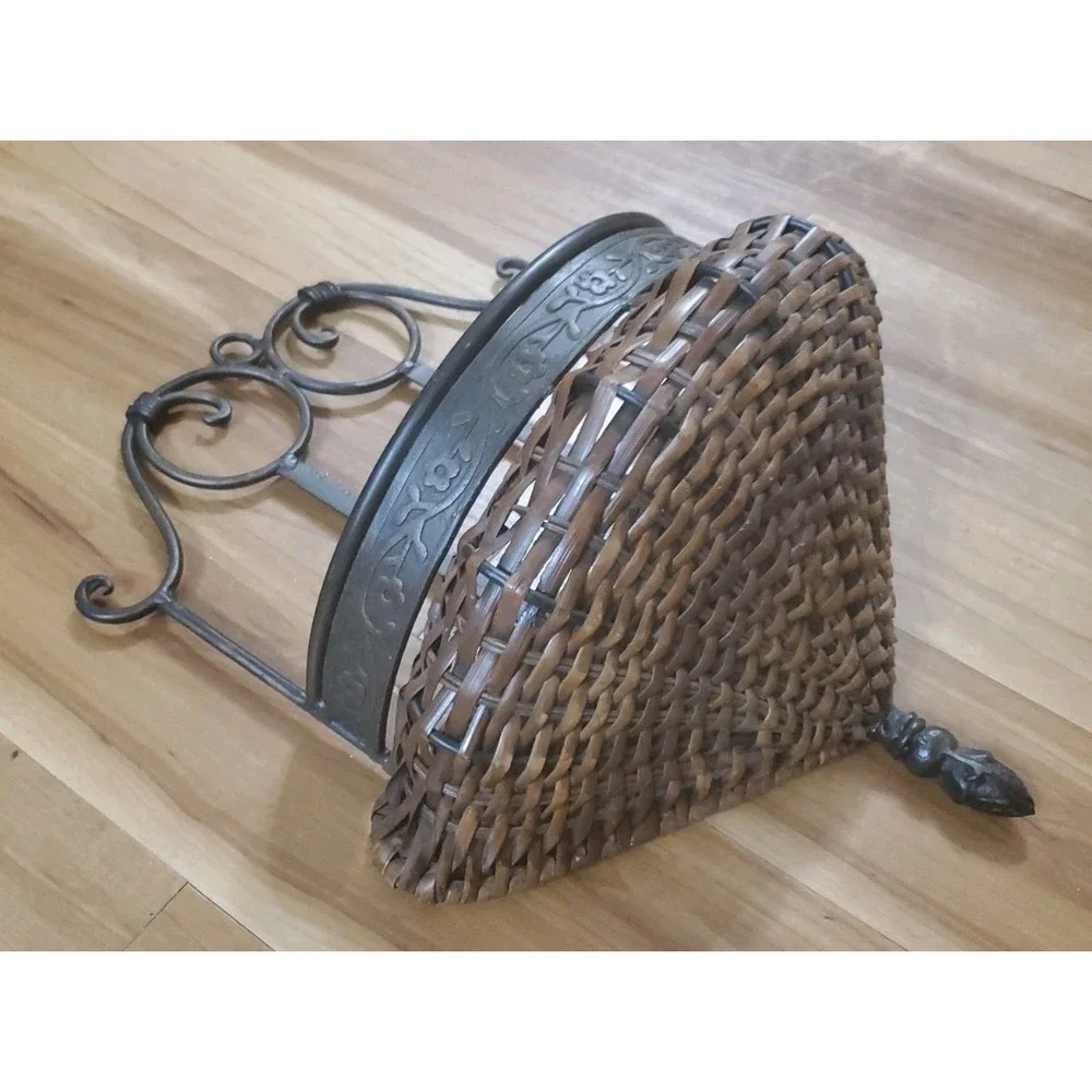 N/A vintage wicker