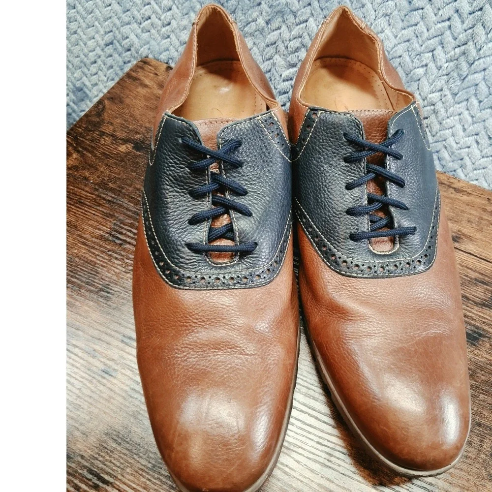 Clarks leather saddle