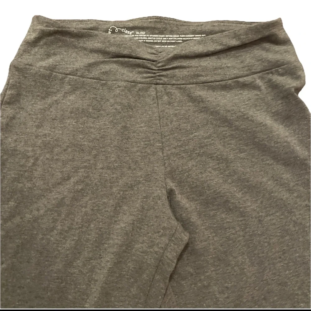 Under Armour brand new