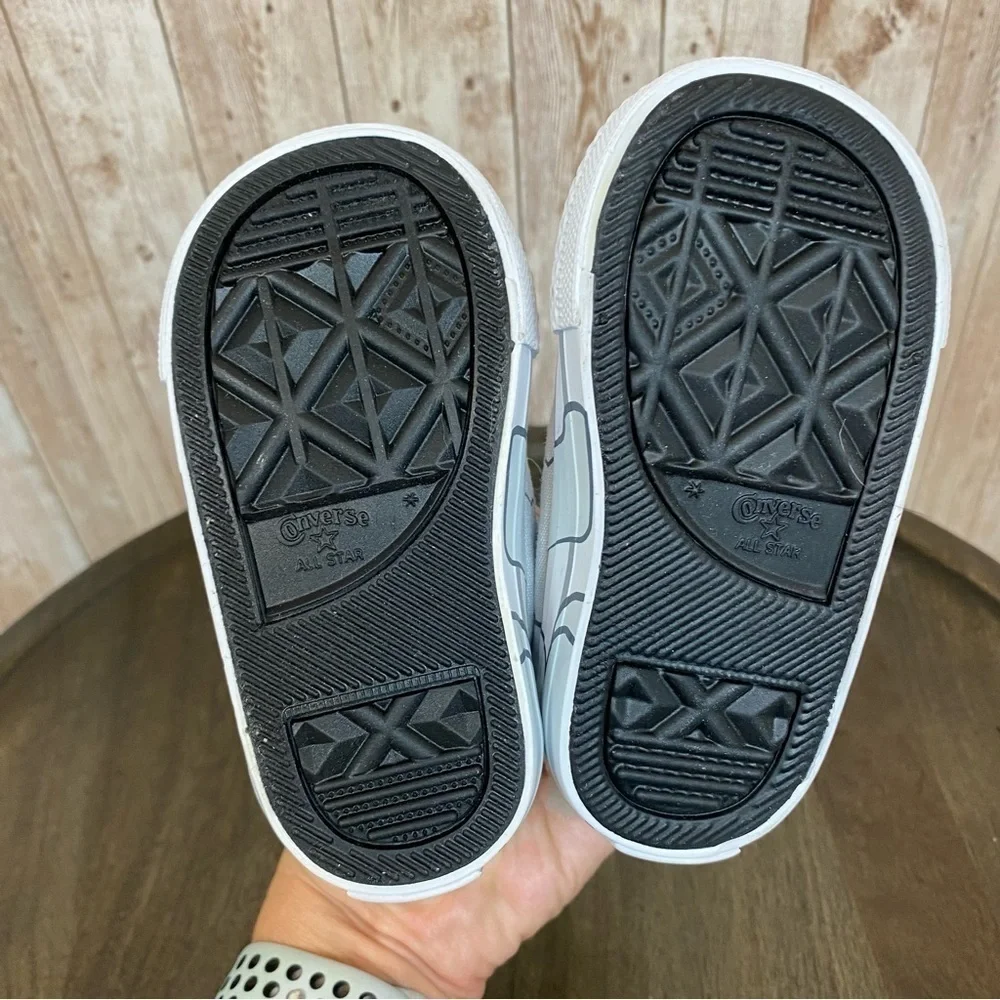 Converse elastic velcro gore