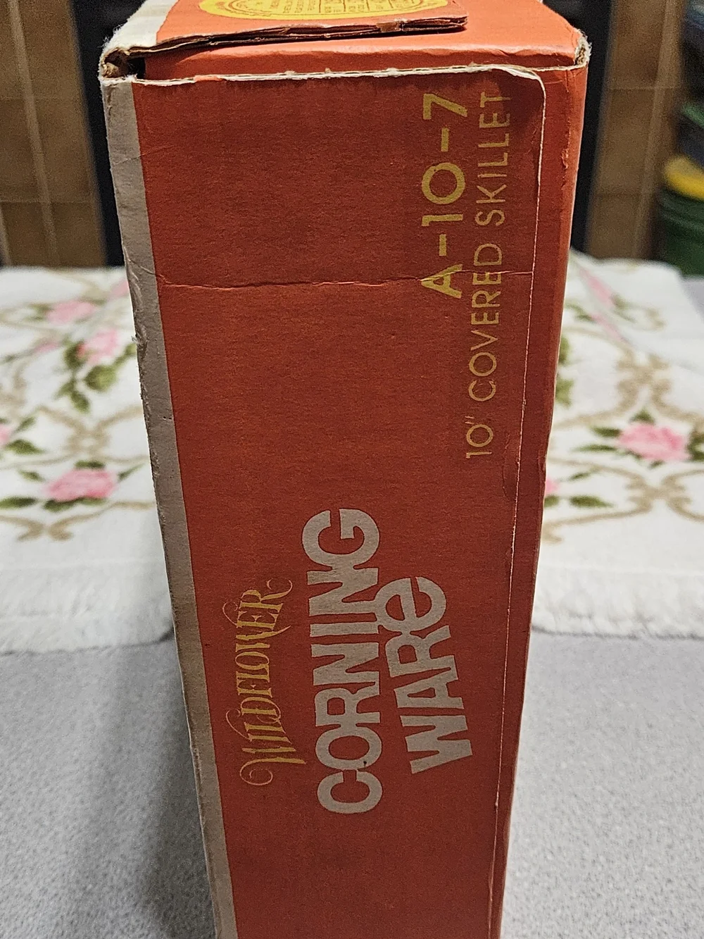 Corningware box very 10