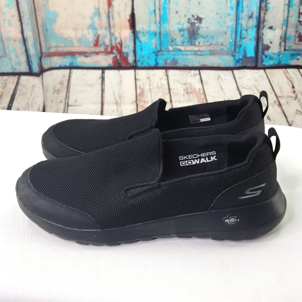 Skechers go max