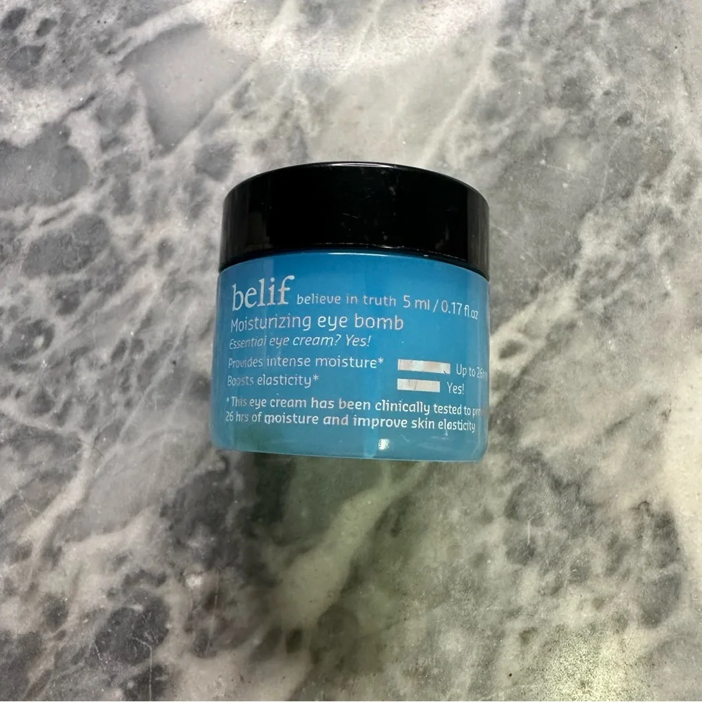 New‎ Belif Moisturizing Eye Gel