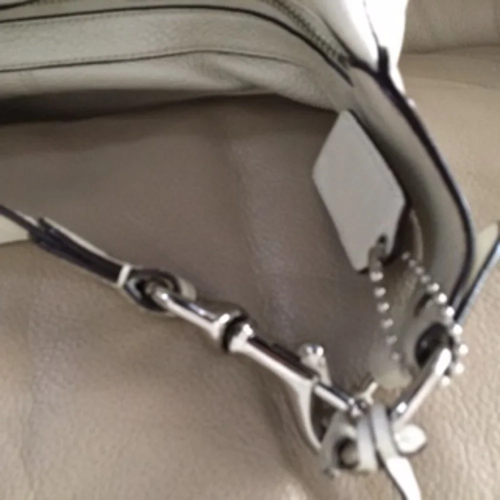 Coach avery leather