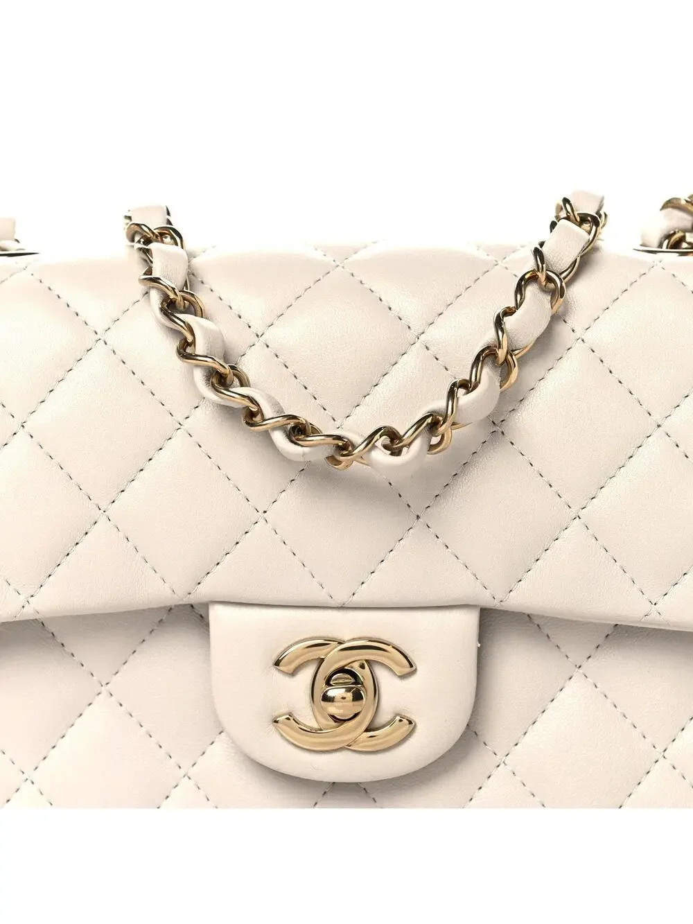 Chanel indulge timeless