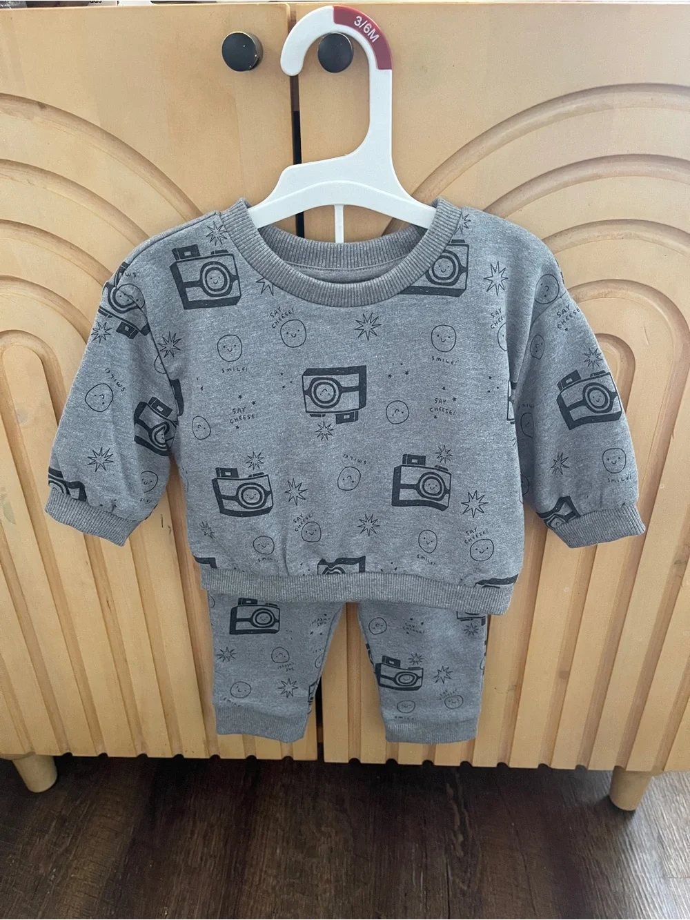 Cat & Jack Grey Camera Print Set for Kids