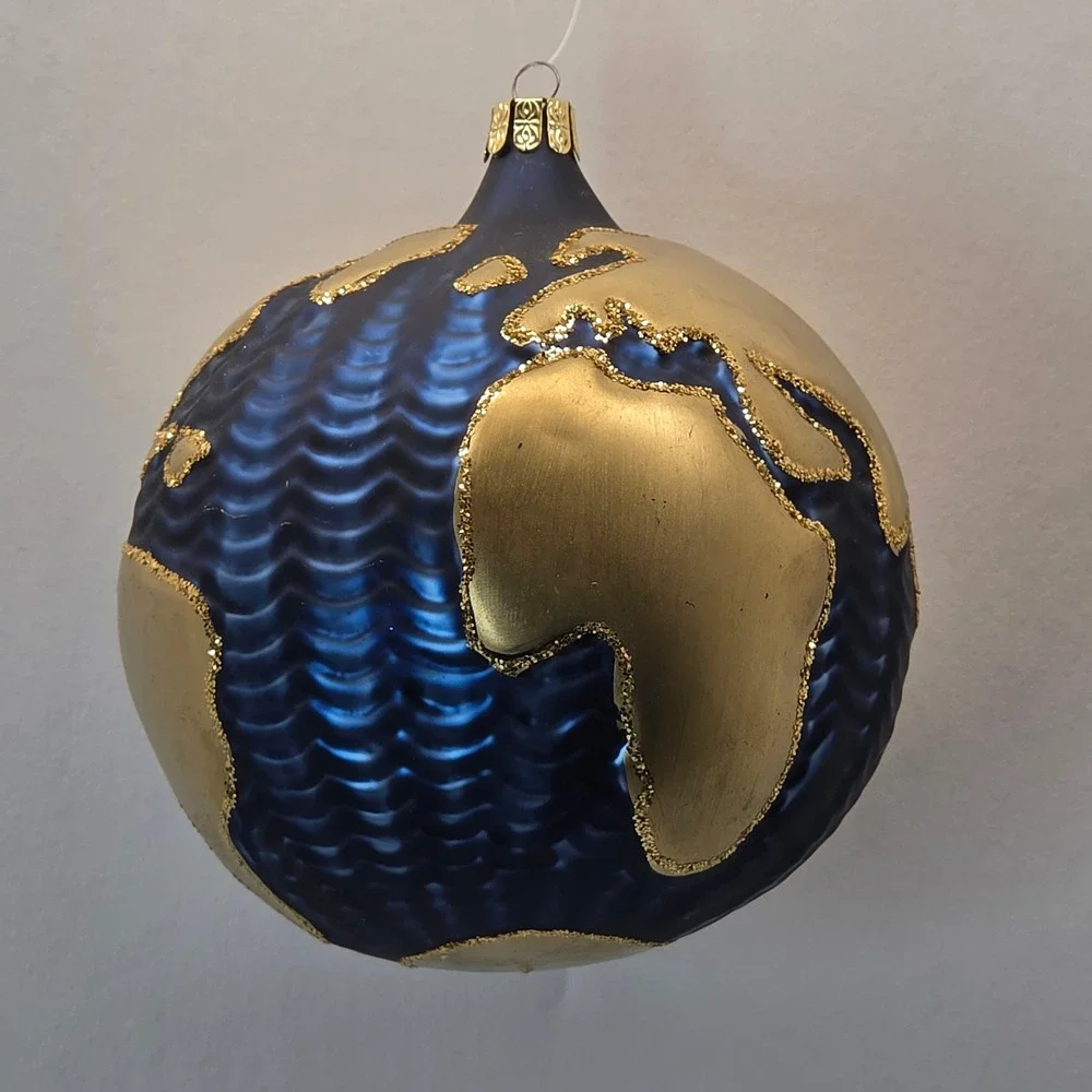 Unbranded this hand
