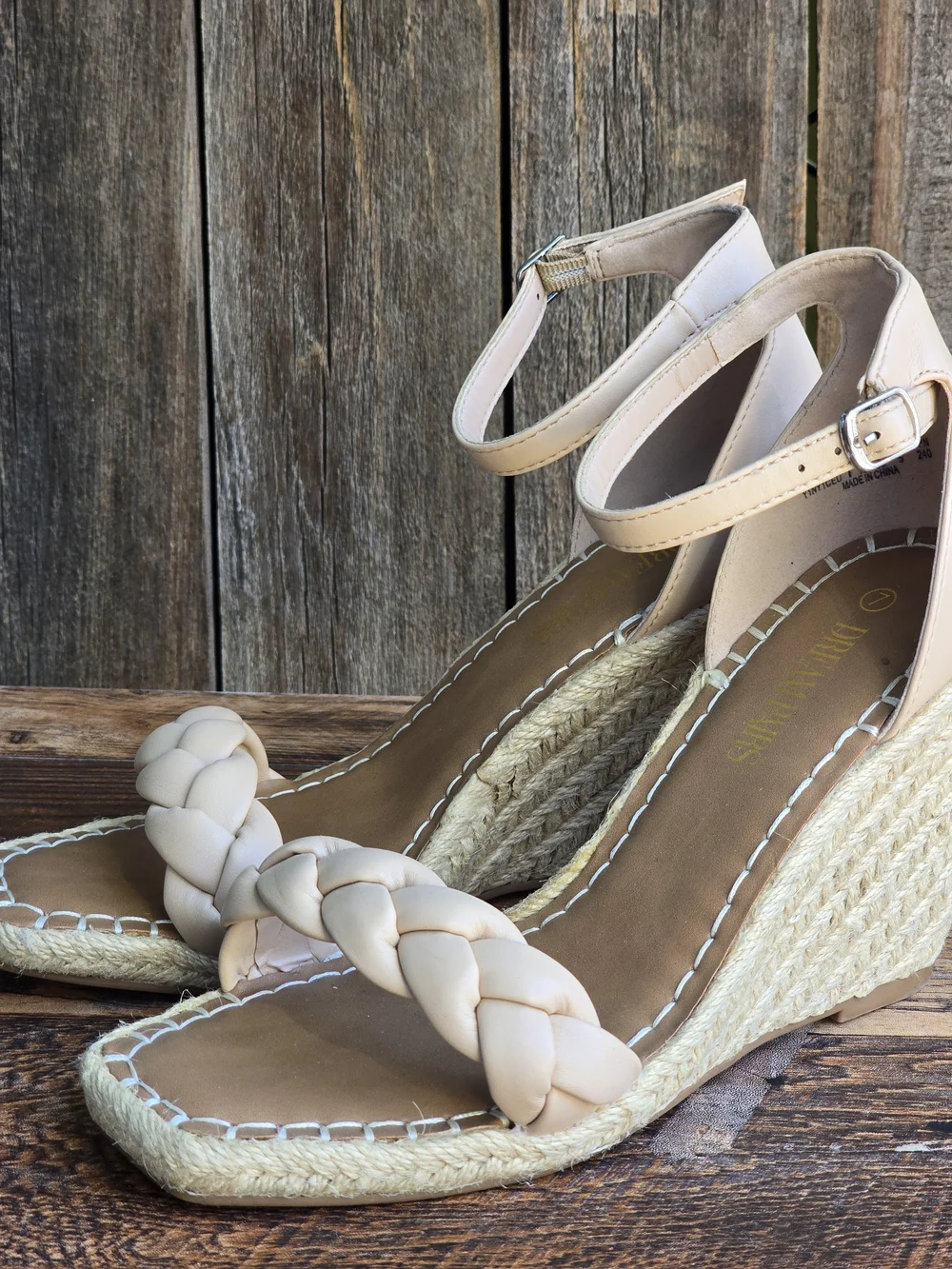 Dream Paris comfortable beige