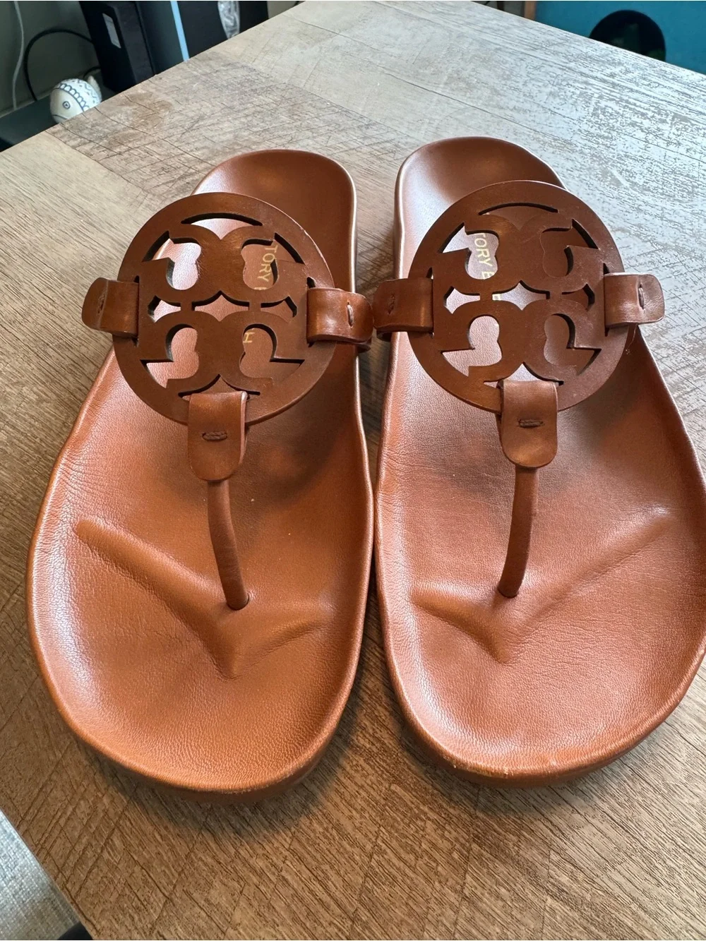 Tory Burch classic tory