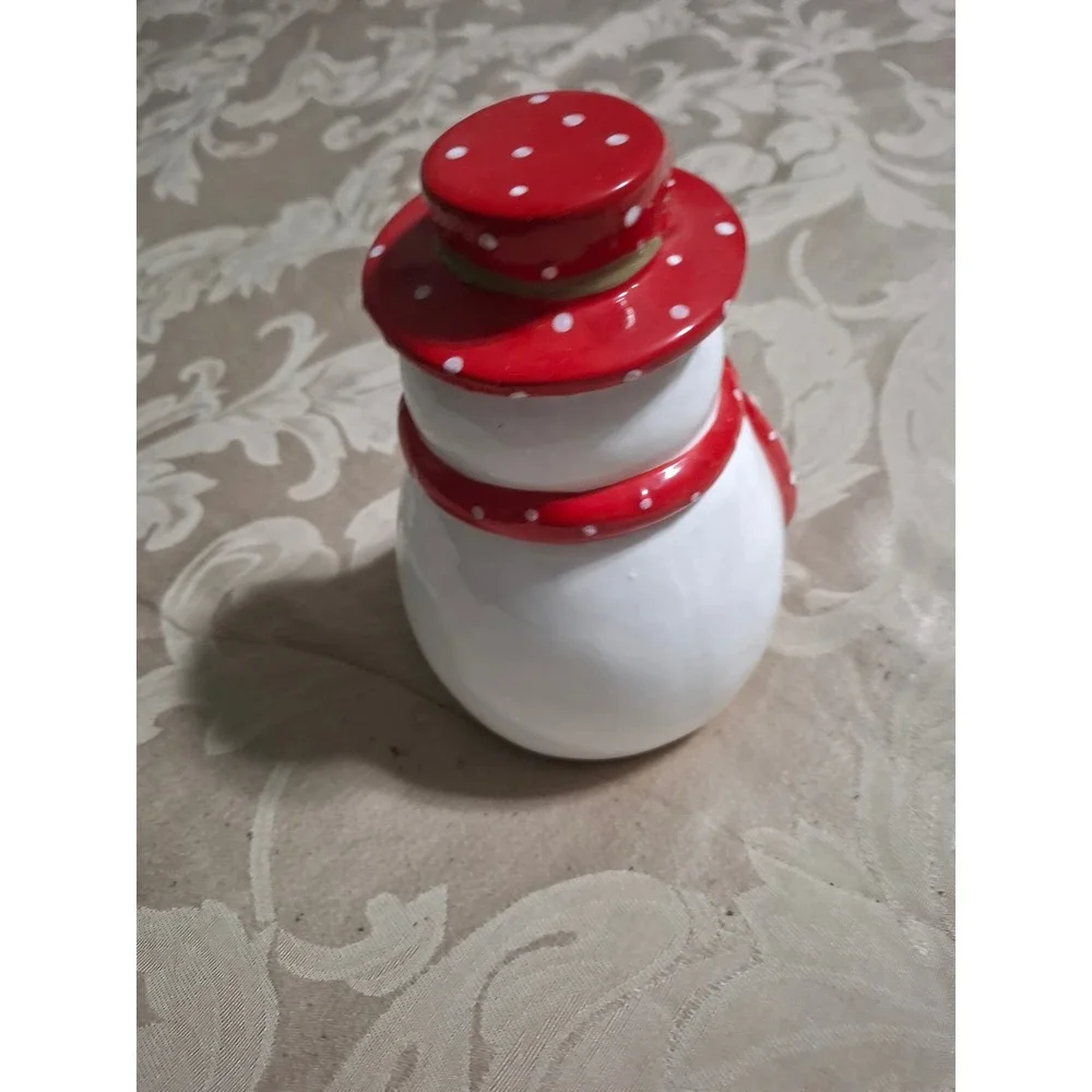 Gibson Home Snowman Cookie Jar Ceramic Holiday Christmas Decor Red Polka Dot