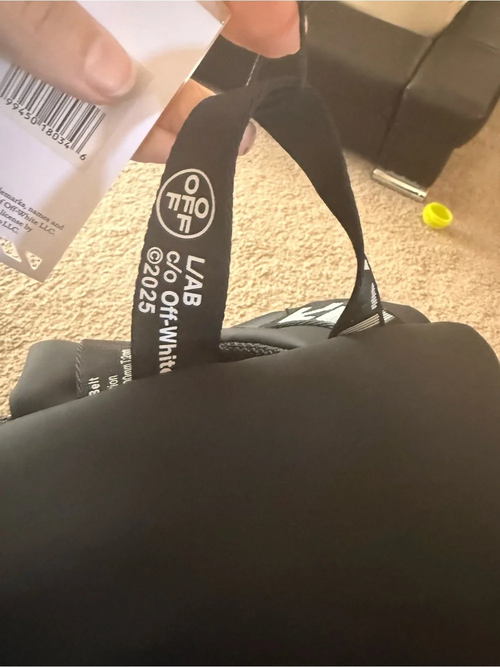 Off-White minimal black