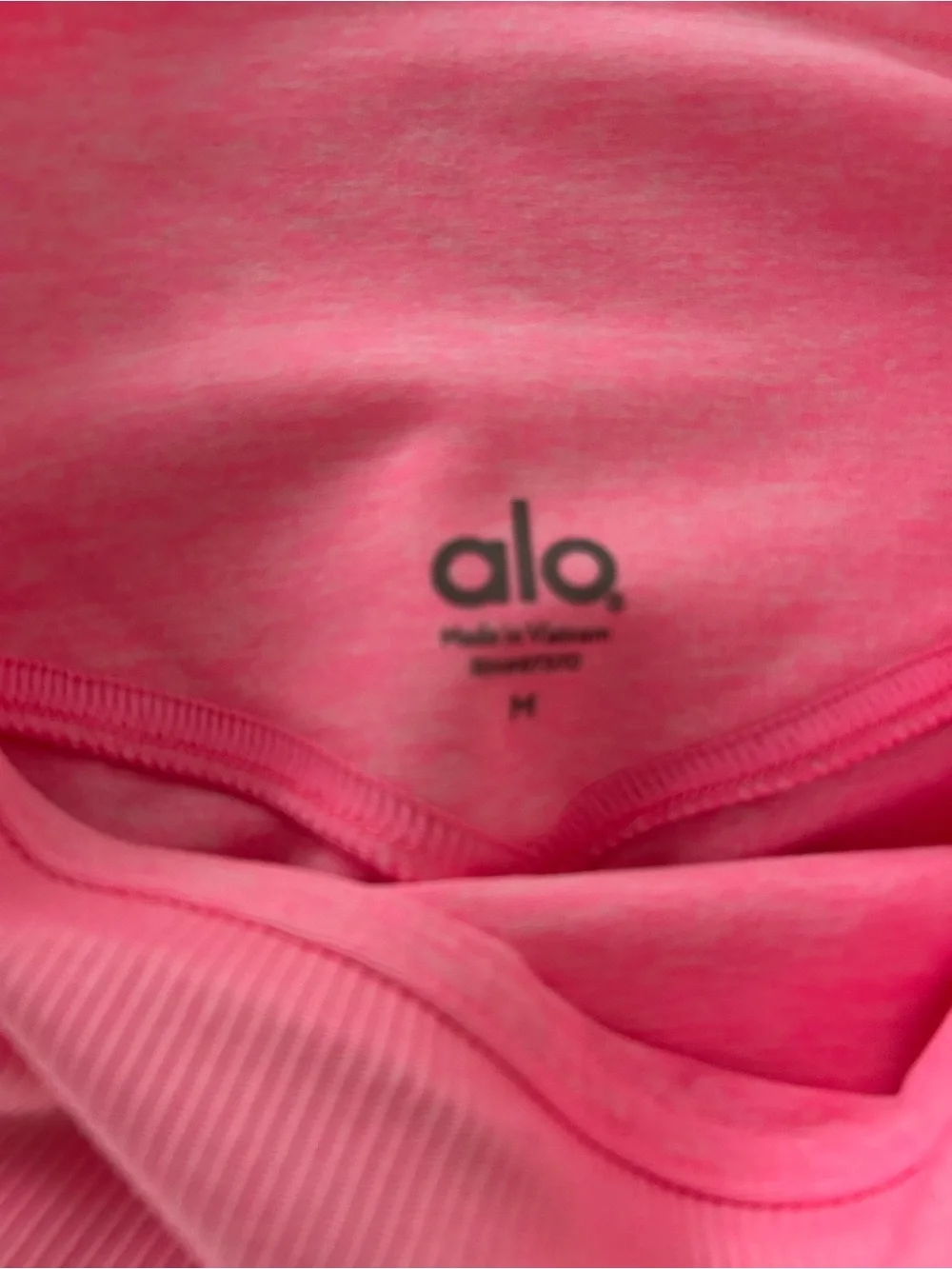 ALO Yoga stretchy fabric