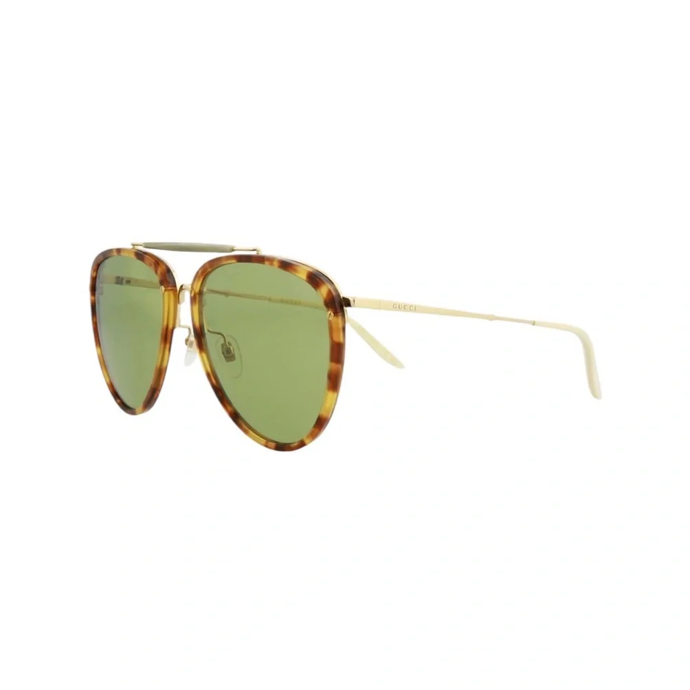 Gucci sunglasses model