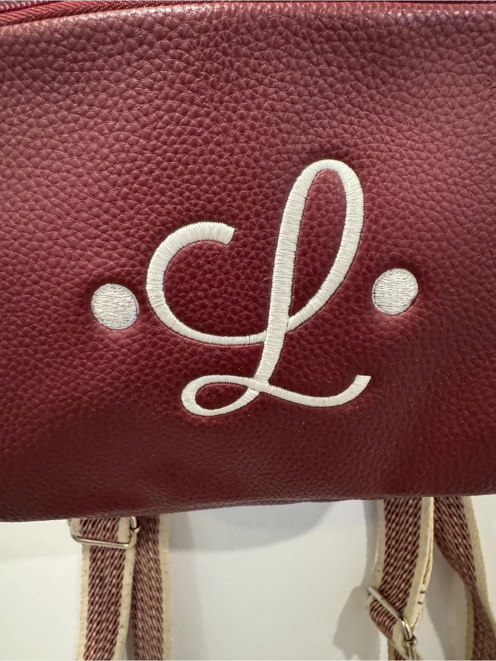 thirty-one sleek burgundy