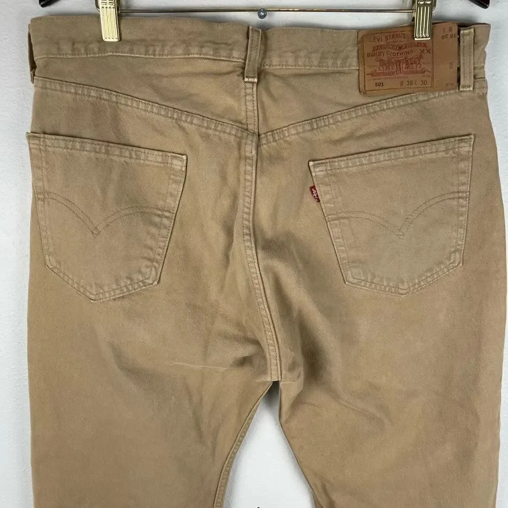Tan Levi’s Button Fly Denim Jeans Size 38 ep EUC