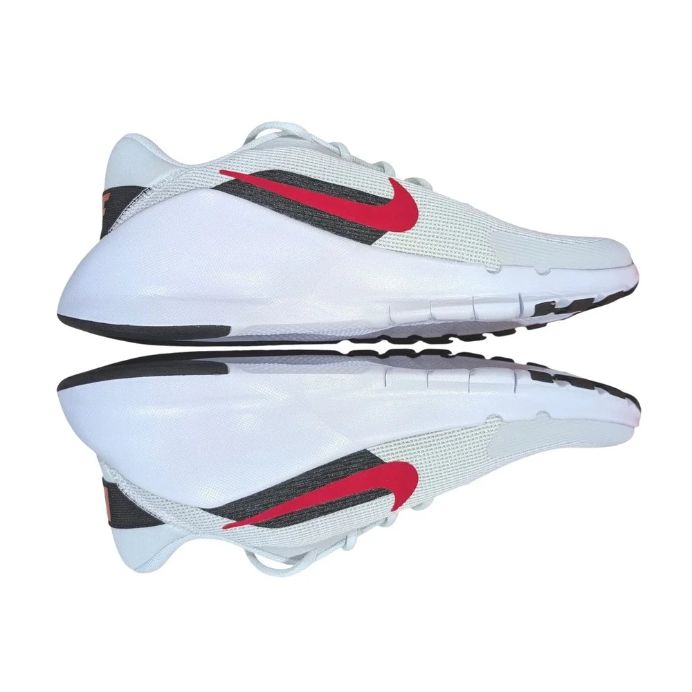 Nike dynamic athletic