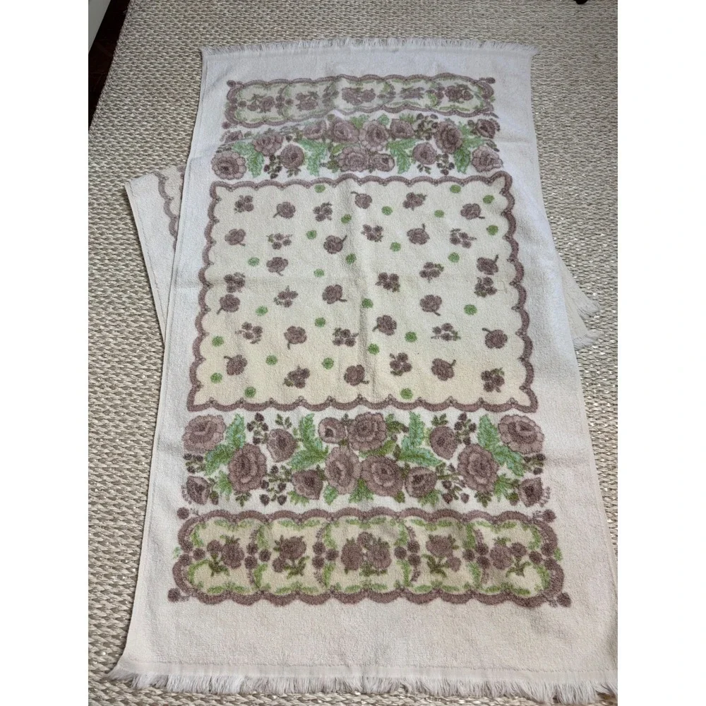 Vintage Floral Rose Bath Towels Fringe Mauve Green Cottagecore Made in USA Set 2