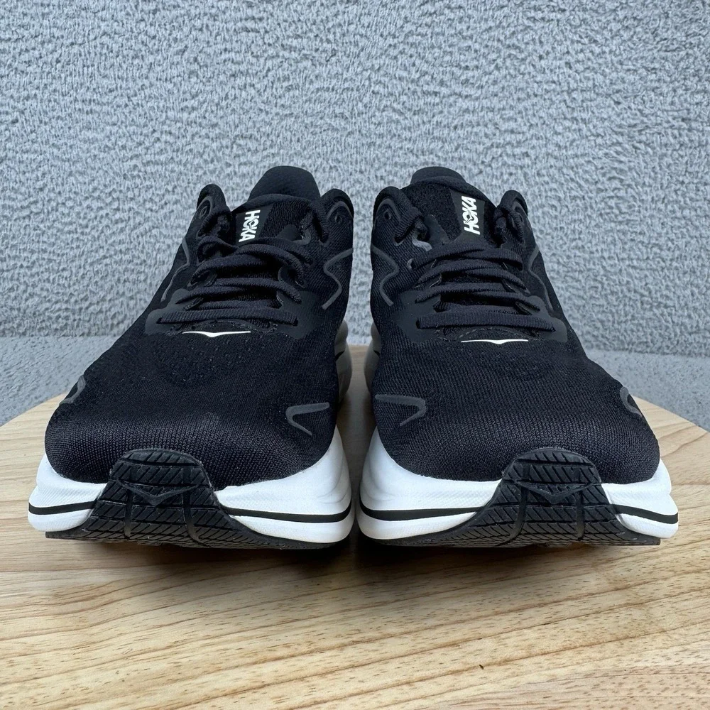 Hoka One One excellent pre