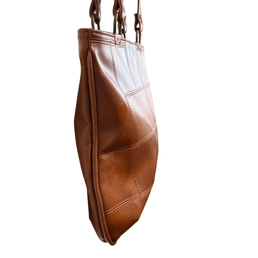 The Unbranded Brand dual shoulder