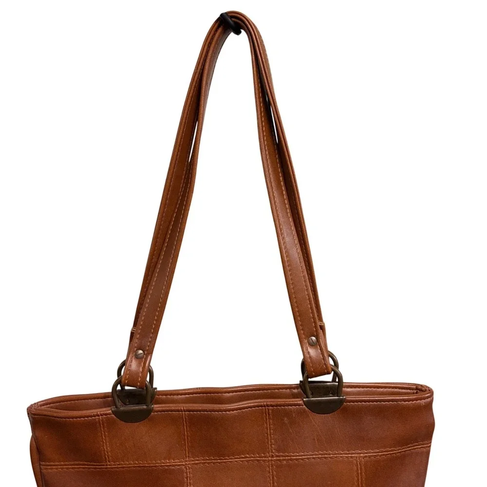The Unbranded Brand dual shoulder